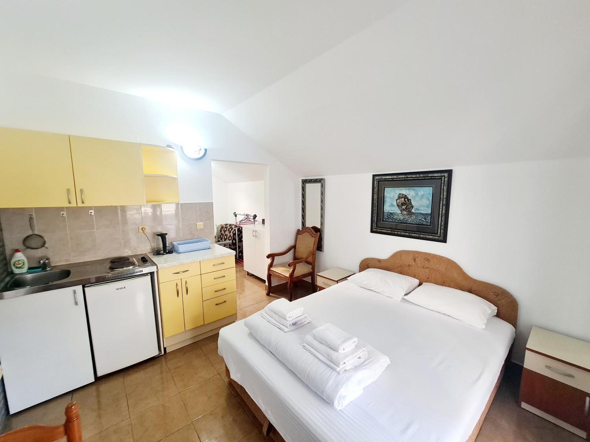 Apartments Pier Budva Rum bild