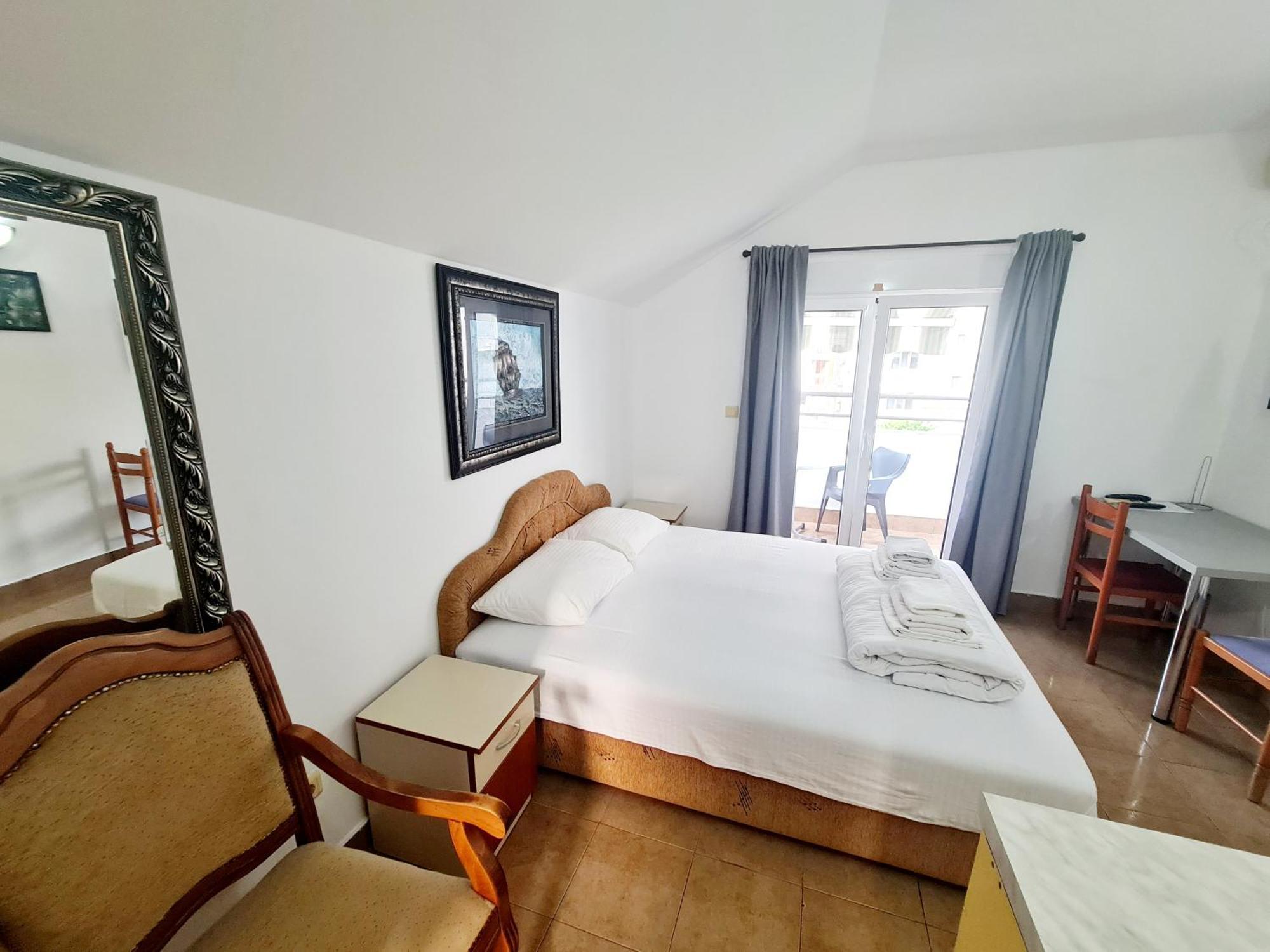Apartments Pier Budva Rum bild