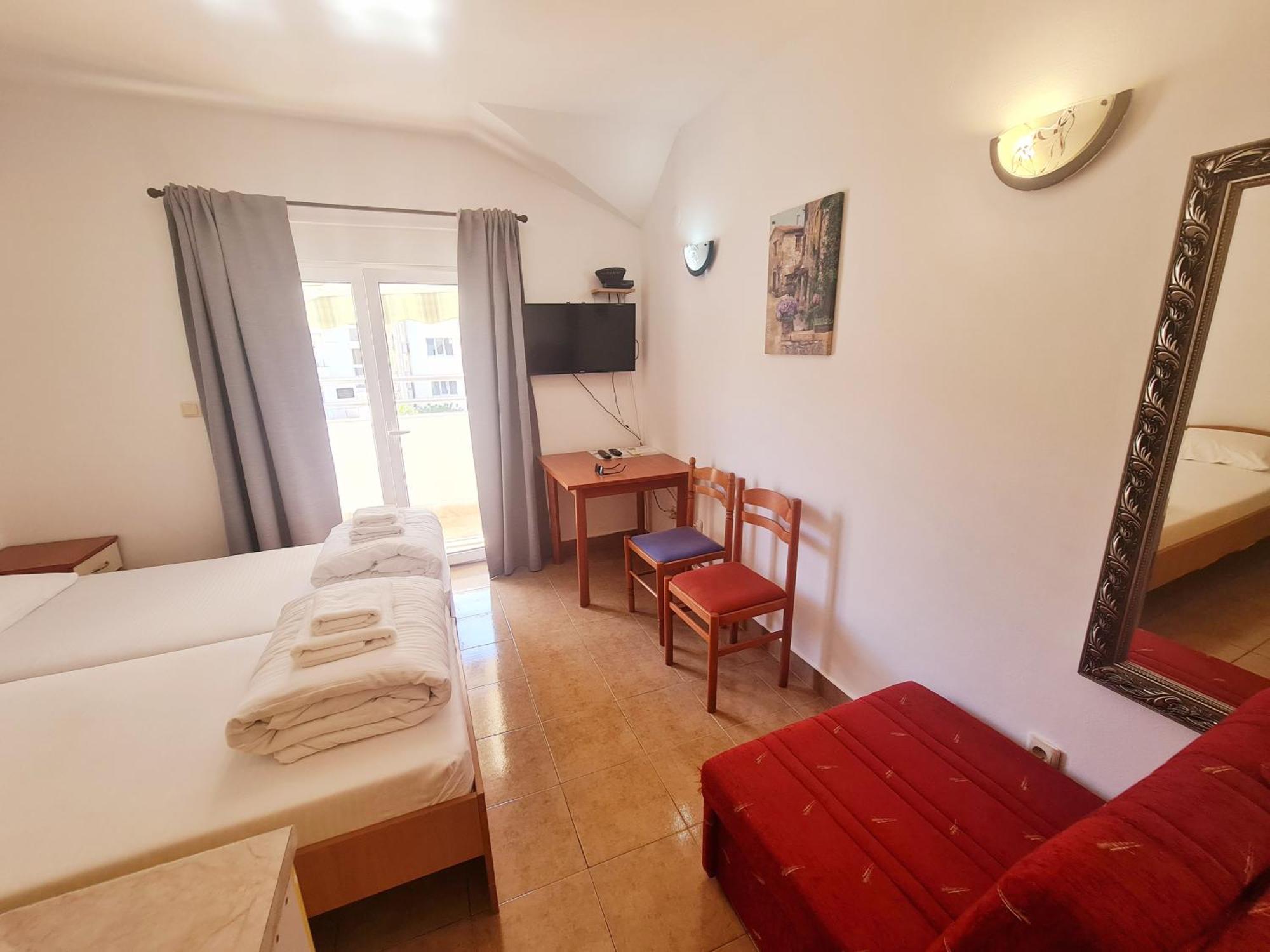 Apartments Pier Budva Rum bild