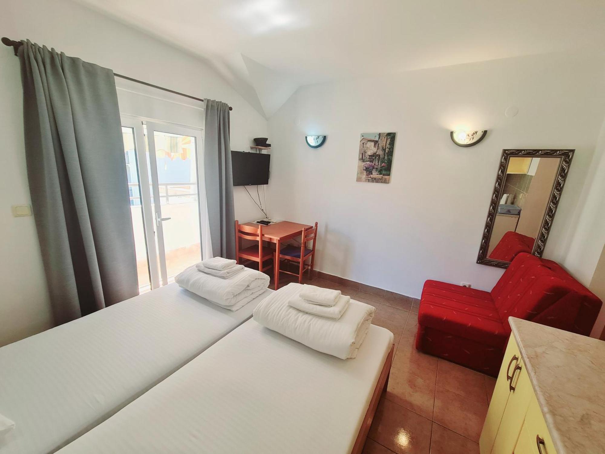 Apartments Pier Budva Rum bild